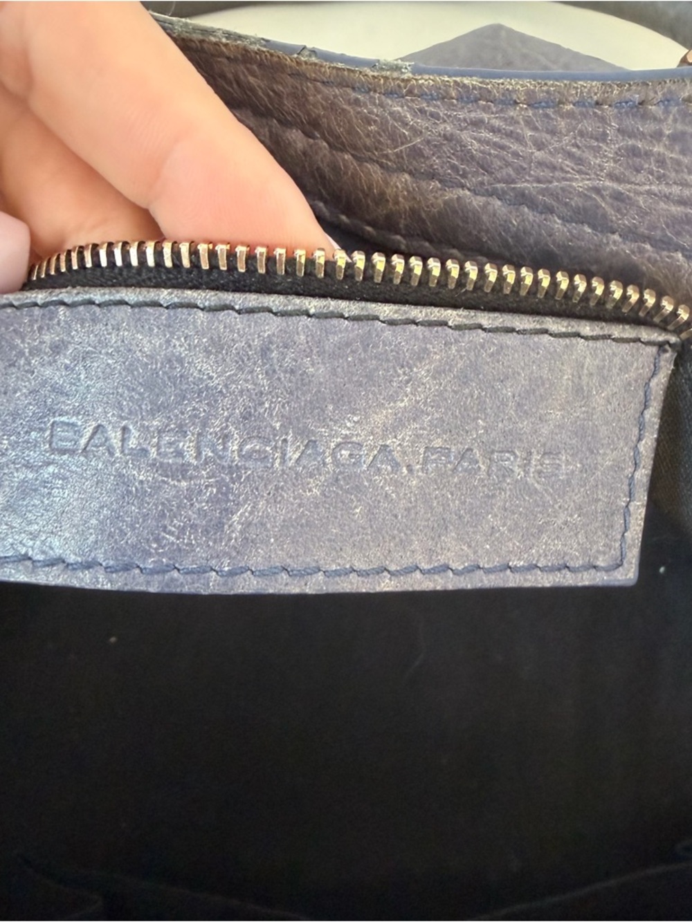 Authentic Balenciaga City Bag Vintage Purple Leather - Picture 8 of 9